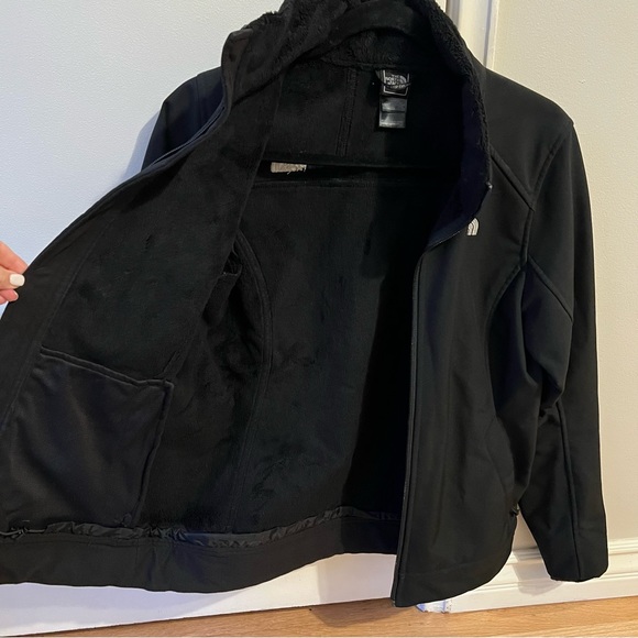 North Face Jacket Black Water Resistant Shell - Picture 7 of 7